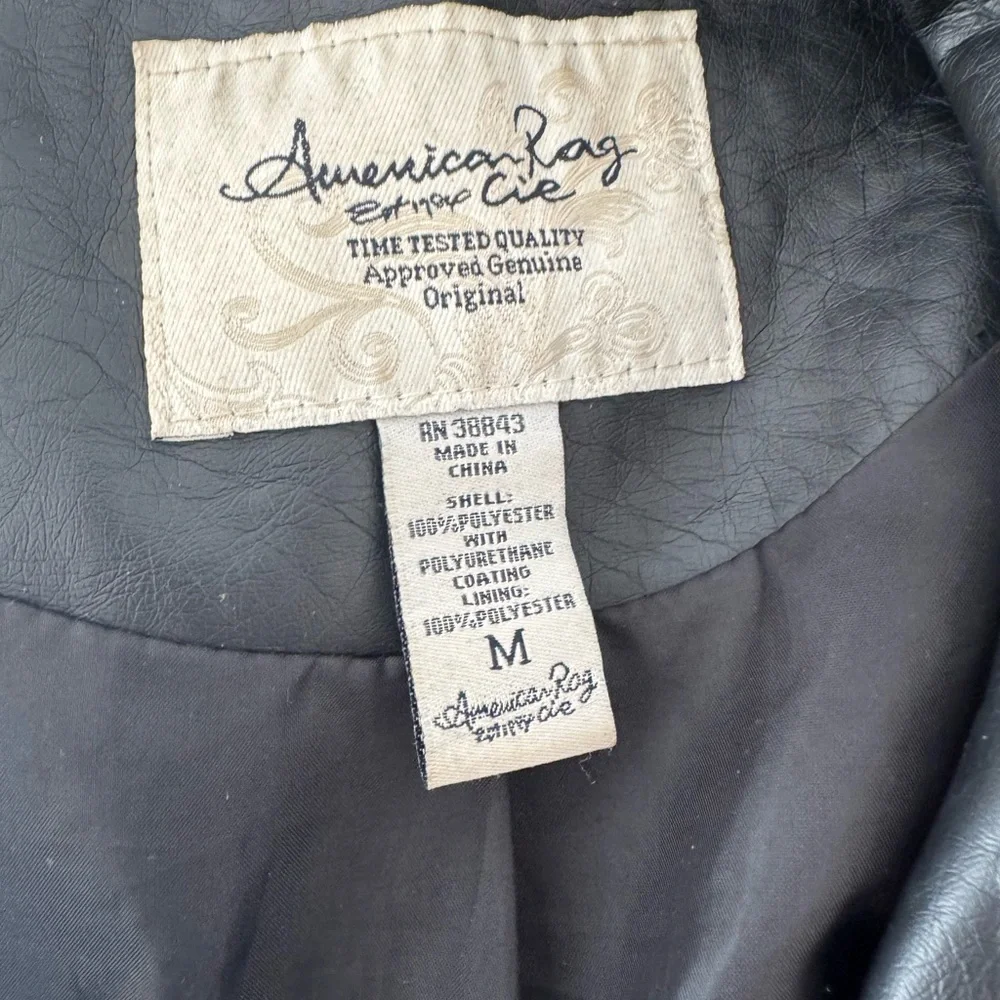 American Rag Black Leather Vest - Picture 3 of 3